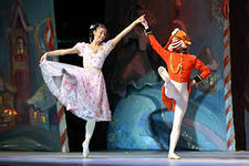 Новогодний балет Щелкунчик - увеличить